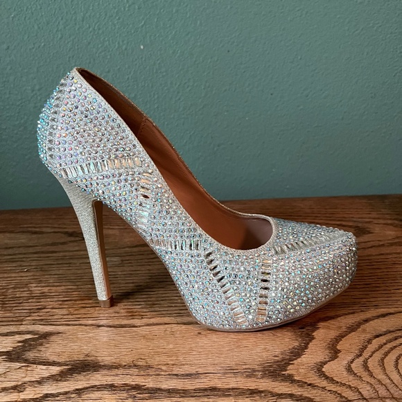 Lauren Lorraine Beautiful Silver Shimmer Sparkling Spike Heels Size 8.5 - Picture 6 of 13